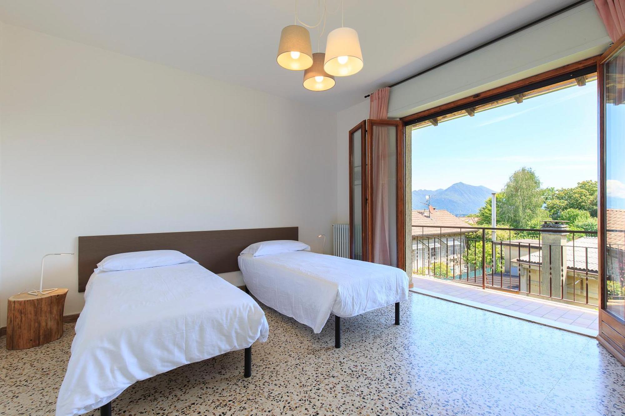 Casa Lilla - Lakeview Large Apartments With Garden Above Stresa Exterior photo